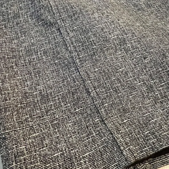 2 for $22 Express Womens Skirt Size 4 Twill Knit Stretch Classic Career Modern - Picture 2 of 8